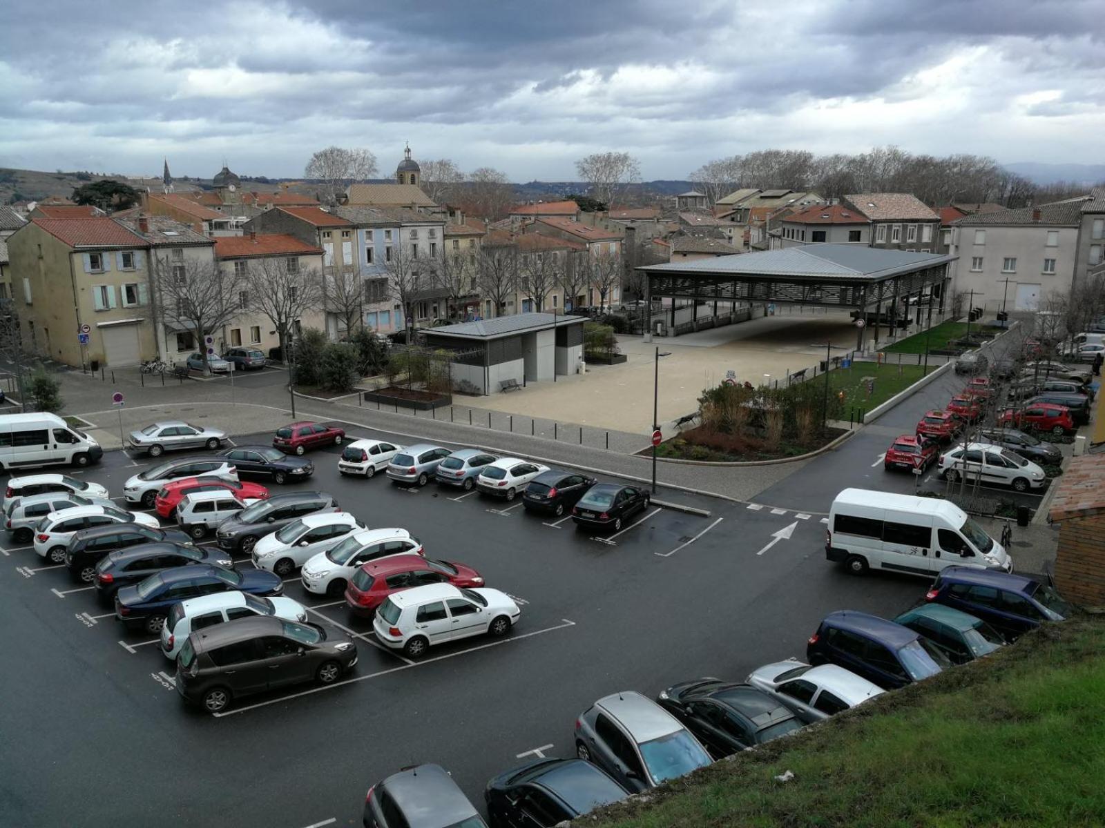 La Maison Du Chateau Au Calme Et Centrale Турнон-сюр-Рон Екстериор снимка